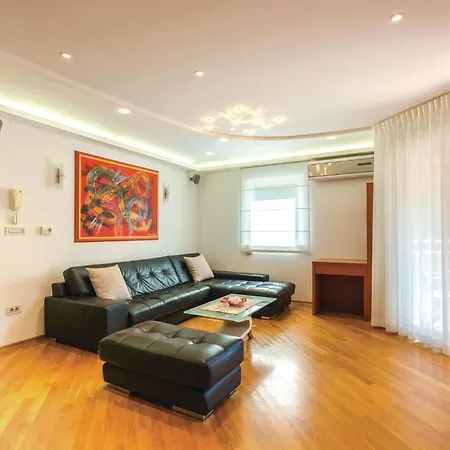 Awesome Apartment In Rijeka With House Sea View *
