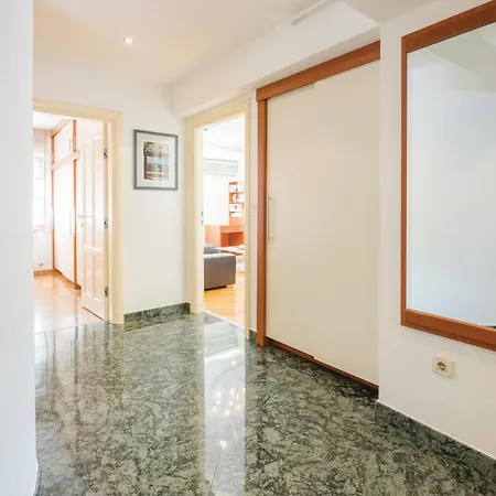 Appartamento Cozy In With Kitchen